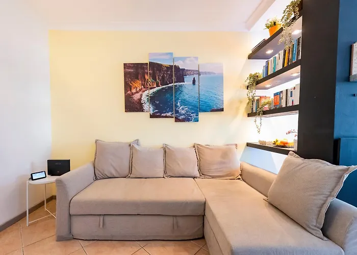 Apartmán Guesthost - Cozy Flat 700mt From The Sea With Parking