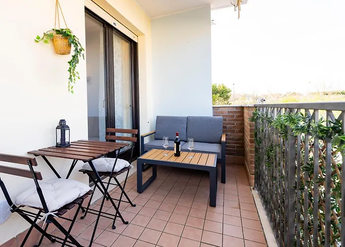 Guesthost - Cozy Flat 700mt From The Sea With Parking *