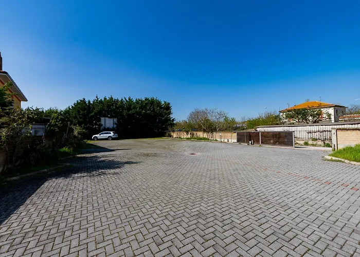 Guesthost - Cozy Flat 700mt From The Sea With Parking *